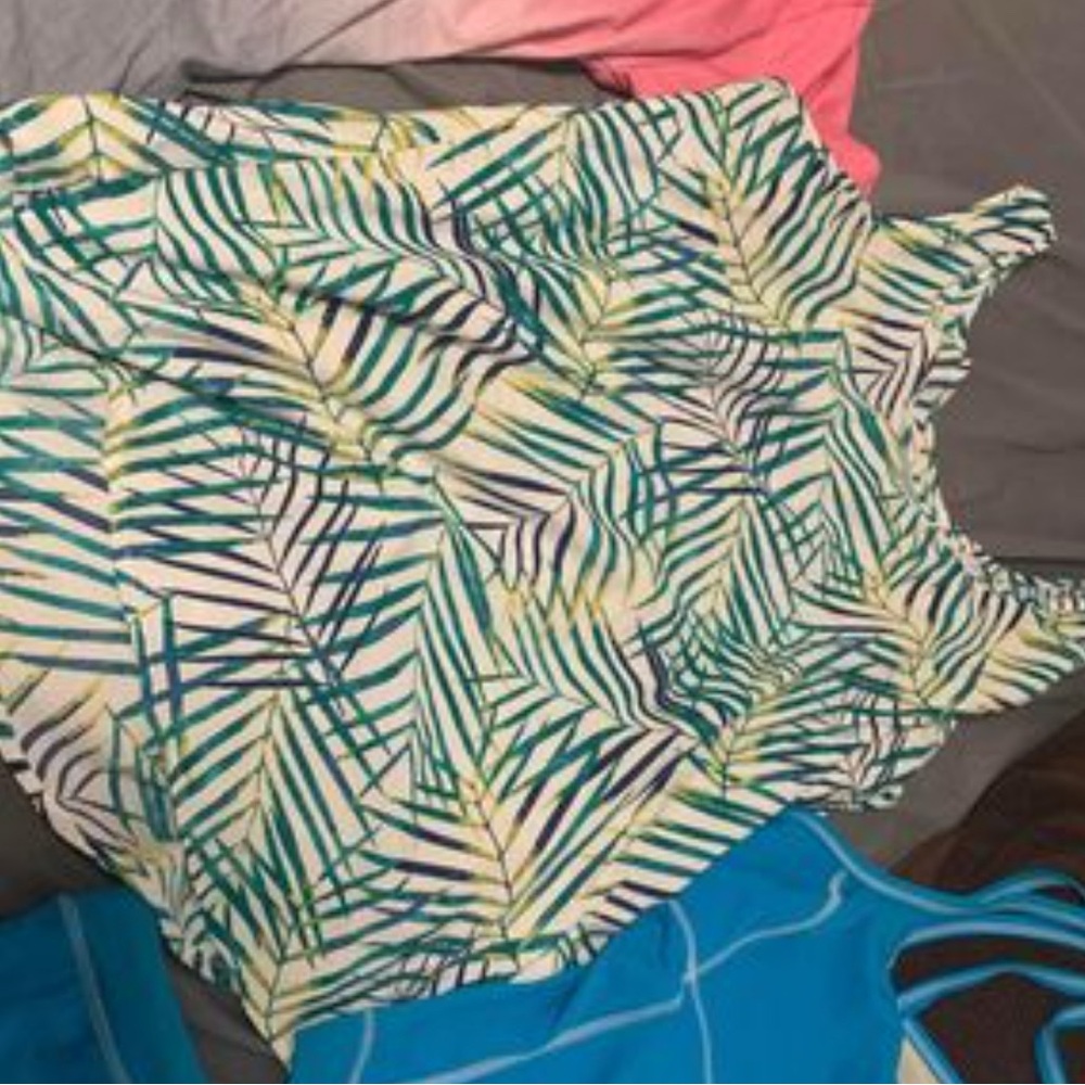 Leafy Tank top